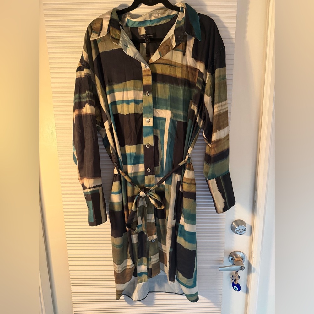 Banana Republic Brush strokes tie dress